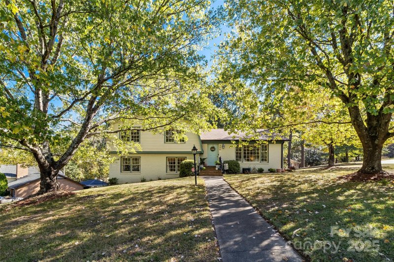 Property image 3 of 306 Kelford Lane in Heritage Woods East, Charlotte, NC 28270