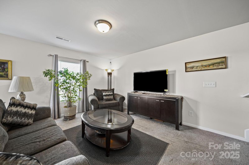 Property image 3 of 635 Scarlet Leaf Lane in Oaks At St Martin, Oakboro, NC 28129