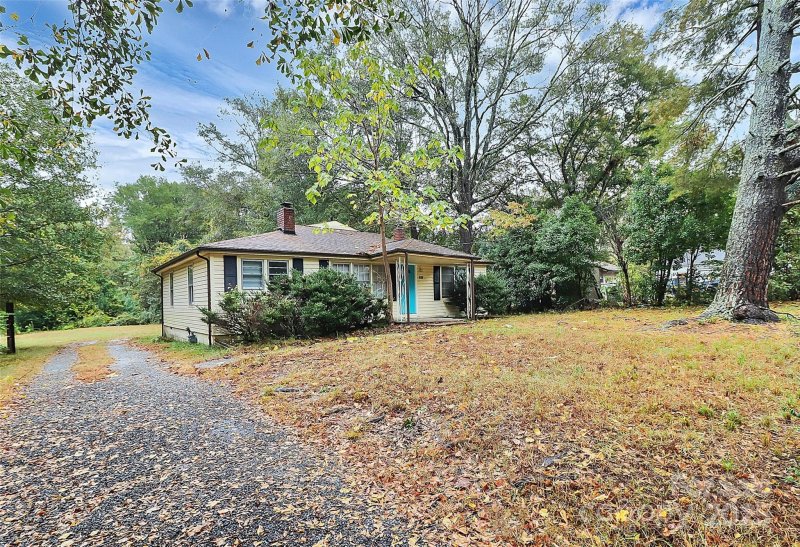 Property image 2 at 606 N Vance Street, Gastonia, NC 28052