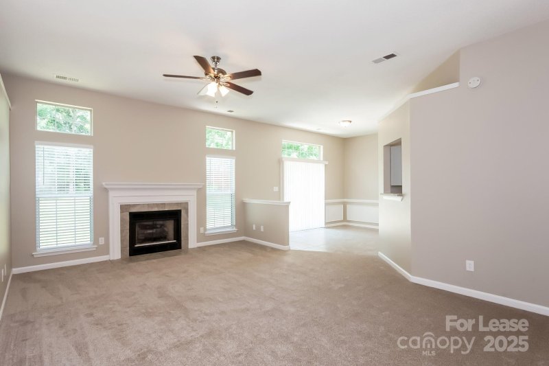 Property image 4 of 7911 Vermilion Drive in Ridgewood, Charlotte, NC 28215