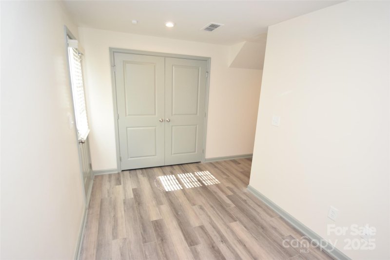 Property image 4 of 8020 Lanyard Terrace in Dillon Lakes, Charlotte, NC 28269