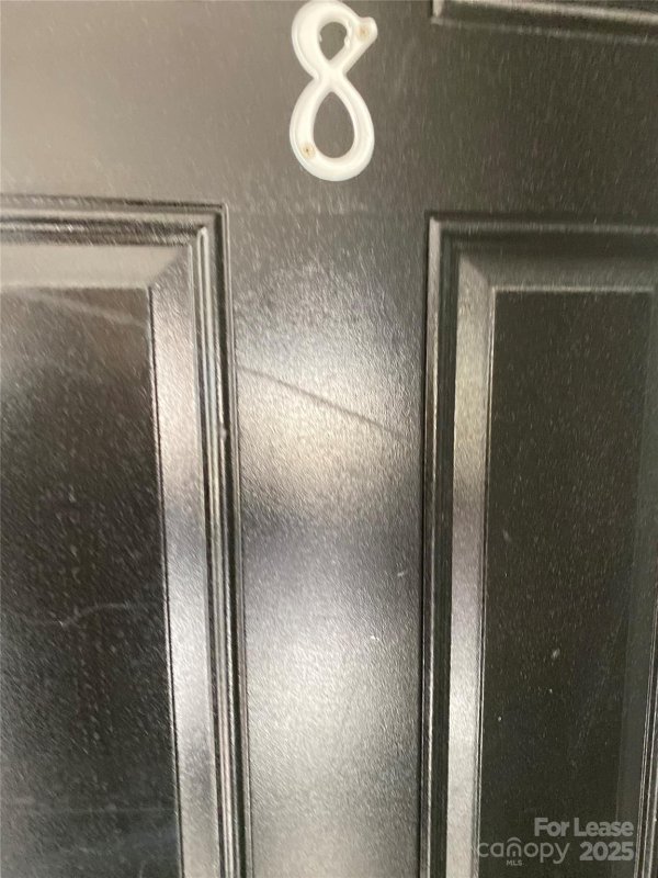 Property image 4 of 3805 Miriam Drive in Echo Hills, Charlotte, NC 28205