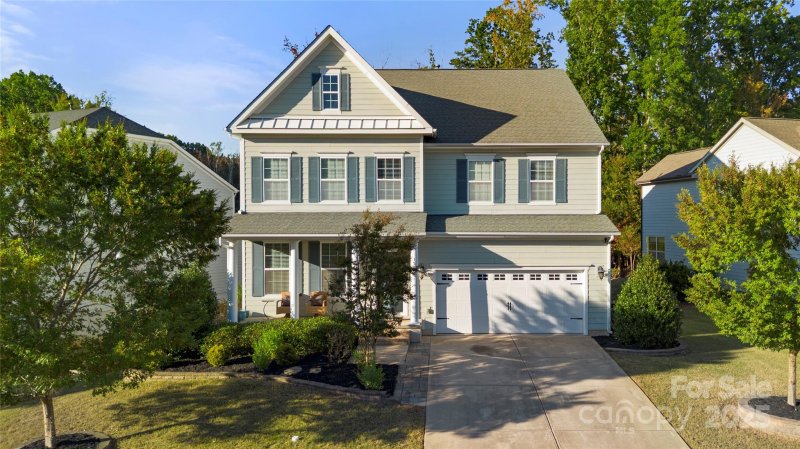 15504 Oleander Drive