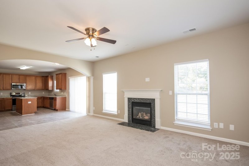 Property image 3 of 11528 Sidney Crest Avenue in Old Stone Crossing, Charlotte, NC 28213