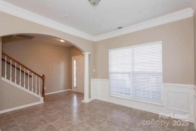 Property image 4 of 11528 Sidney Crest Avenue in Old Stone Crossing, Charlotte, NC 28213