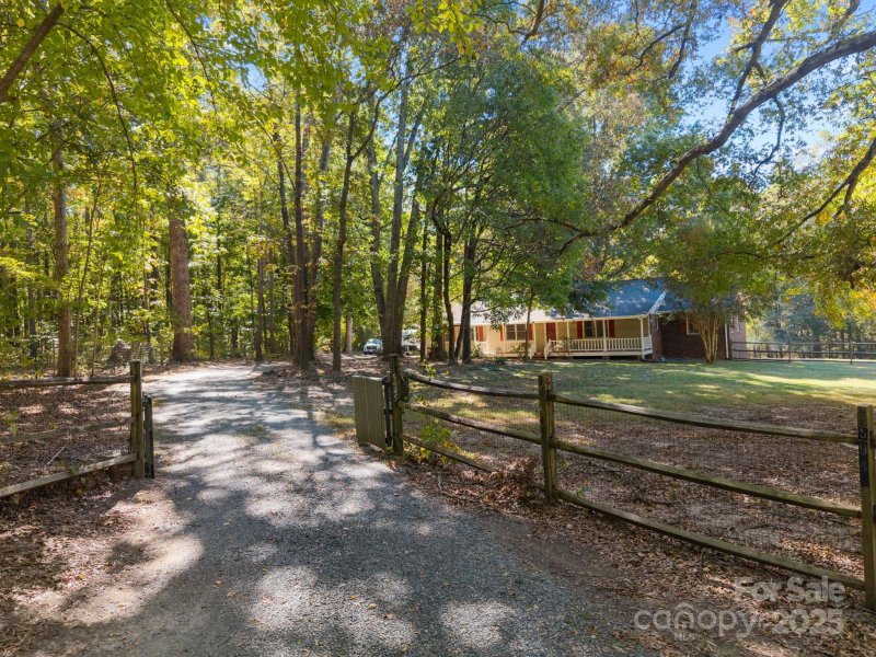 5945 Lindenwood Drive