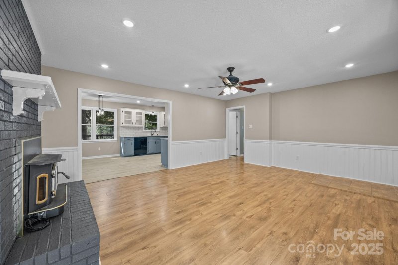 Property image 5 of 5945 Lindenwood Drive in Indian Brook, Matthews, NC 28104