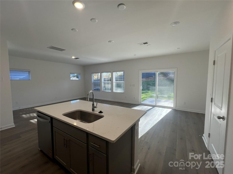 Property image 5 of 1500 31st Street in Walnut Reserve, Conover, NC 28613