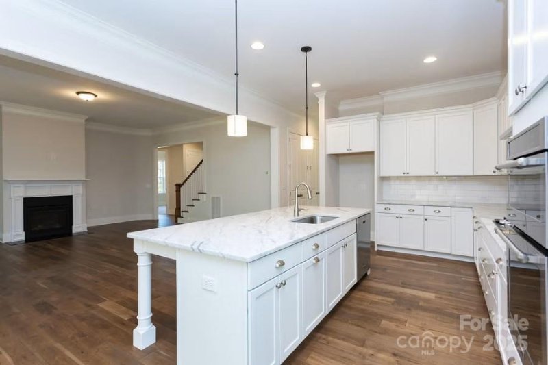 Property image 4 of 510 Fern Hill Road in Rolling Meadows, Mooresville, NC 28117