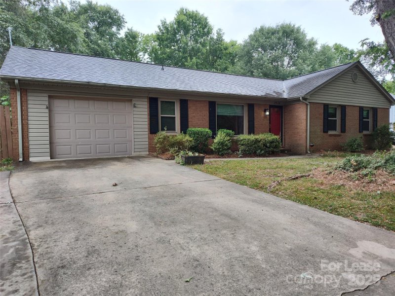 8526 Timbercrest Circle