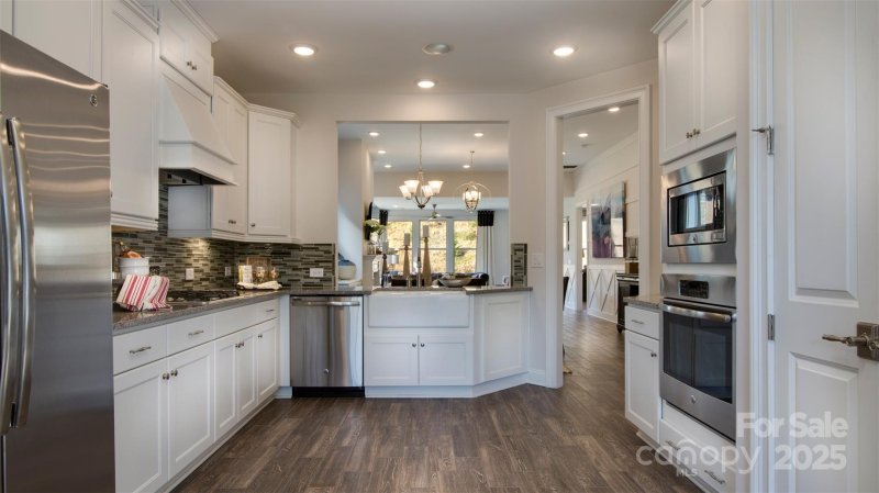 Property image 2 of 8925 Silver Springs Court in Cresswind, Charlotte, NC 28215