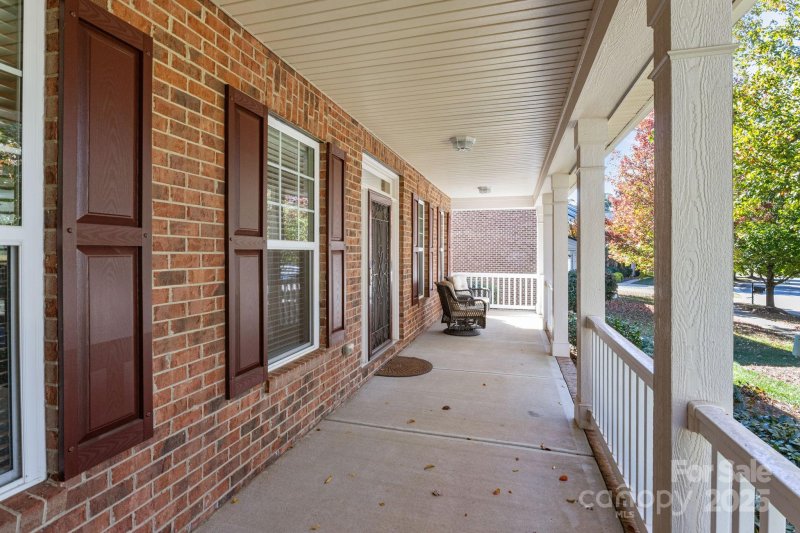 Property image 4 of 103 Glenholden Lane in Northbridge, Mooresville, NC 28115