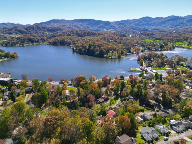 Property image 2 of 185 Jb Ivey Lane in Lake Junaluska Assembly, Lake Junaluska, NC 28745