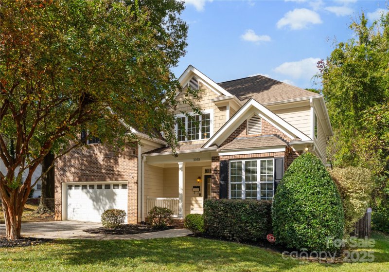 Property image 2 of 2105 Lanier Avenue in Amity Gardens, Charlotte, NC 28205