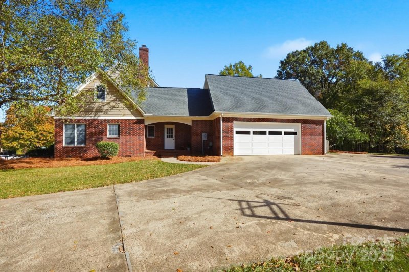 Property image 5 at 4628 Dovefield Lane, Kannapolis, NC 28081