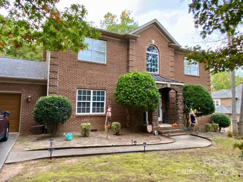 Property image 2 of 5001 Ardenwoods Drive in Farmwood North, Charlotte, NC 28215