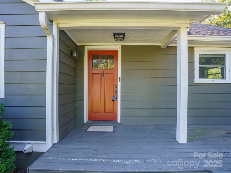 Property image 3 of 103 Aurora Drive in Kenilworth, Asheville, NC 28805