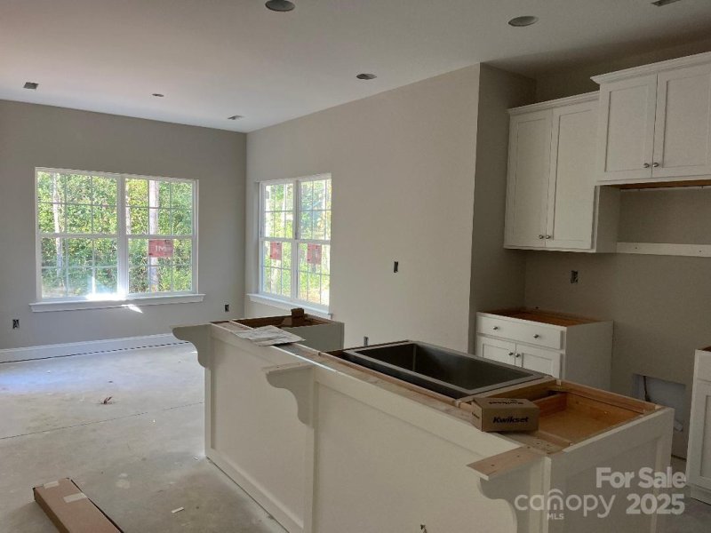 Property image 2 of 12321 Edna Drive in Biltmore Park, Huntersville, NC 28078