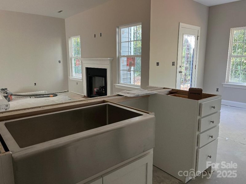 Property image 4 of 12321 Edna Drive in Biltmore Park, Huntersville, NC 28078