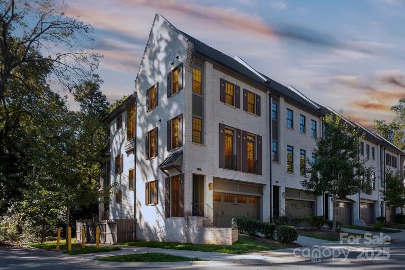 2836 Hillside Springs Drive