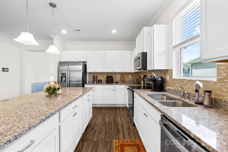 Property image 4 of 128 W Neel Ranch Road in Heritage at Neel Ranch, Mooresville, NC 28115