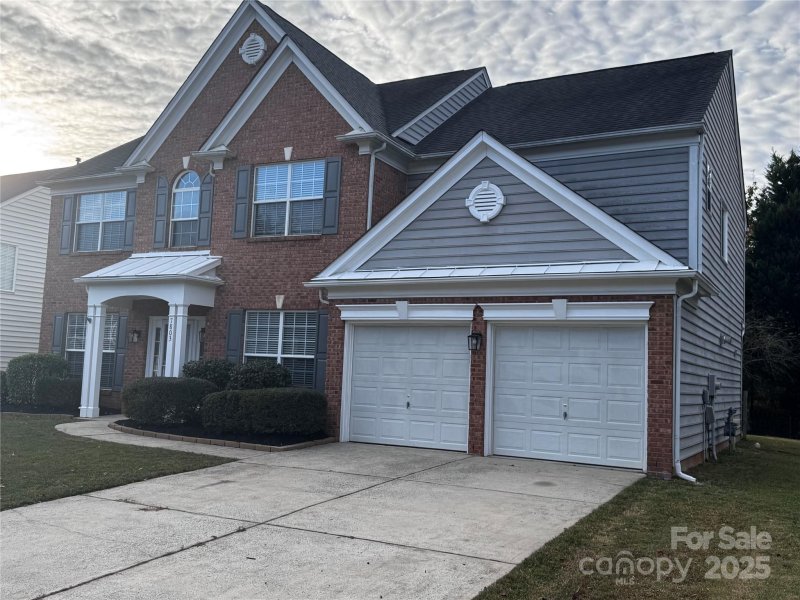 Property image 3 of 7803 Noland Woods Drive in Reavencrest, Charlotte, NC 28277