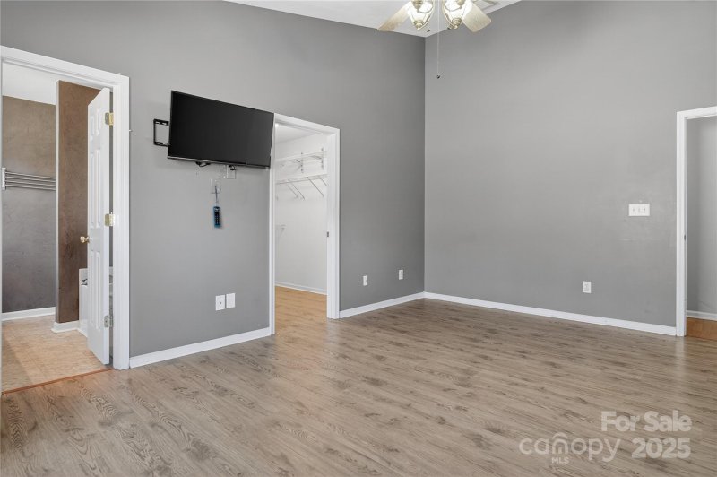 Property image 5 of 3219 Alderpoint Lane in Mill Creek, Charlotte, NC 28262