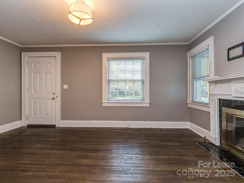 Property image 3 of 1321 Pinecrest Avenue in Commonwealth Park, Charlotte, NC 28205