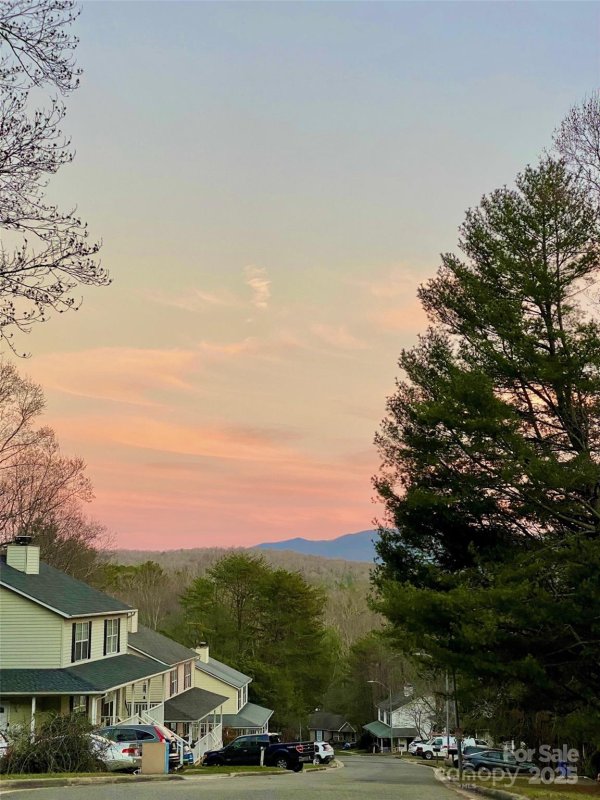 Property image 5 of 3 Rocking Porch Road in Haw Creek Heights, Asheville, NC 28805