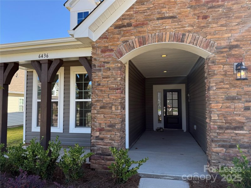 Property image 2 of 6436 Fairfax Court in Shannon Woods, Maiden, NC 28658