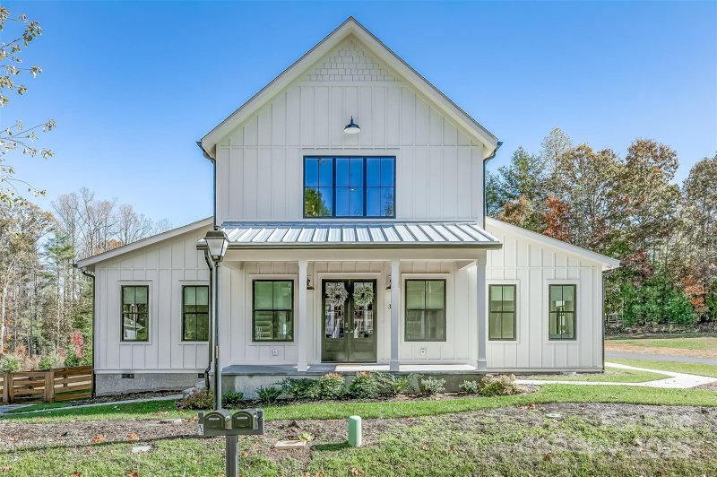 386 Lindsey Farm Drive