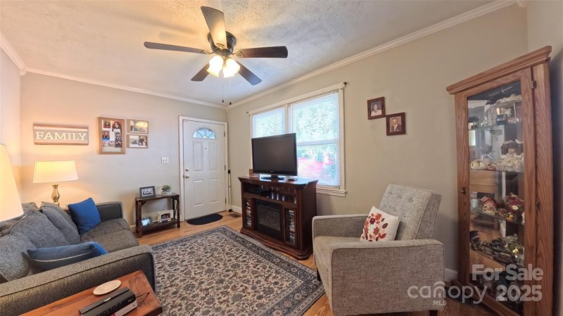 Property image 5 of 1521 Herrin Avenue in The Arts District, Charlotte, NC 28205