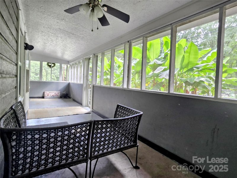 Property image 2 at 810 Evening Shade Lane, Gastonia, NC 28052