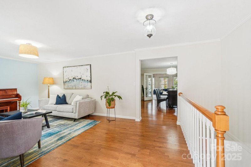 Property image 5 of 324 Baystone Drive in Stoney Mtn Estates, Hendersonville, NC 28791