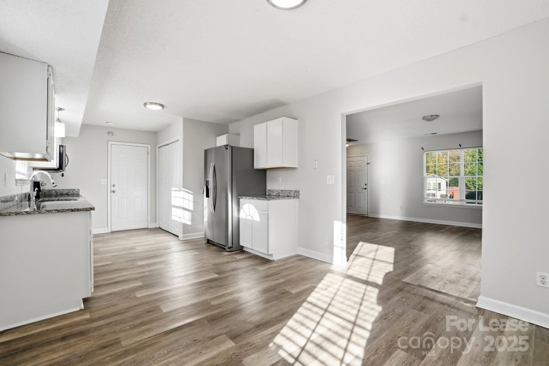 Property image 2 of 2322 Pesca Lane in Northridge Village, Charlotte, NC 28213