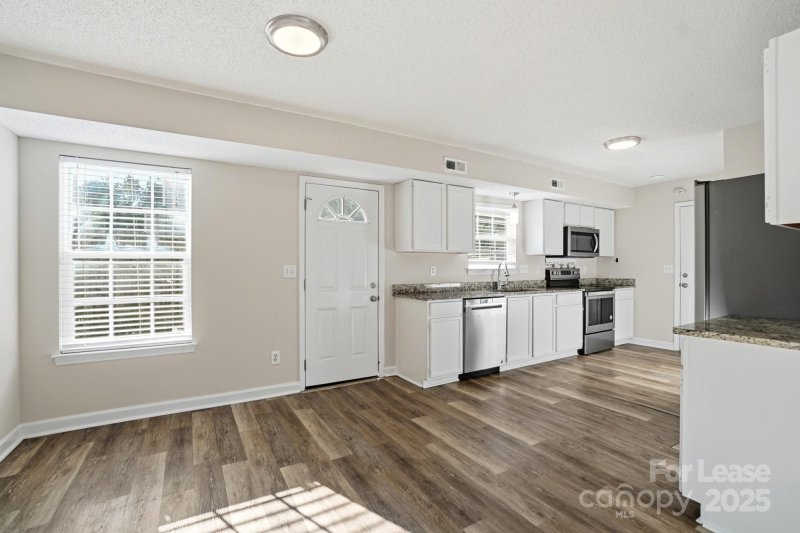 Property image 3 of 2322 Pesca Lane in Northridge Village, Charlotte, NC 28213