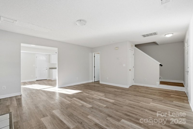 Property image 5 of 2322 Pesca Lane in Northridge Village, Charlotte, NC 28213