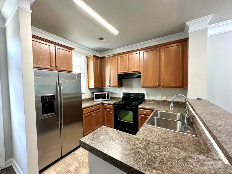 Property image 5 of 9832 Longstone Lane in Cedar Walk, Charlotte, NC 28277