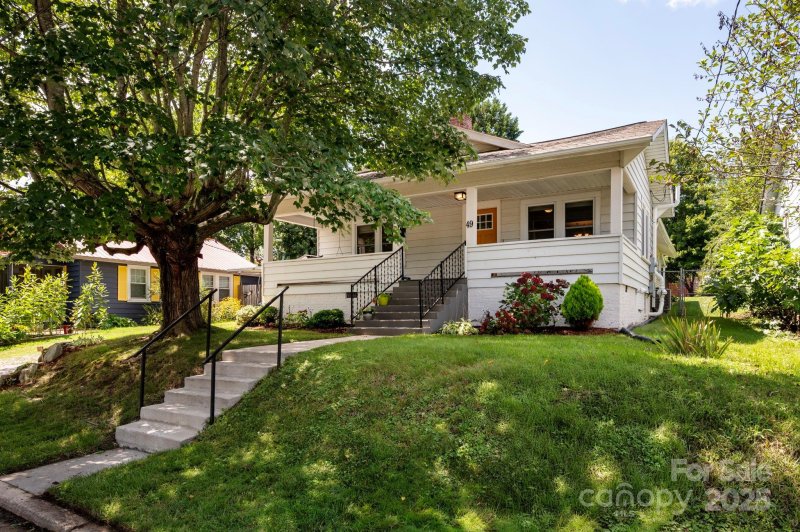 Property image 2 at 49 Nevada Avenue, Asheville, NC 28806