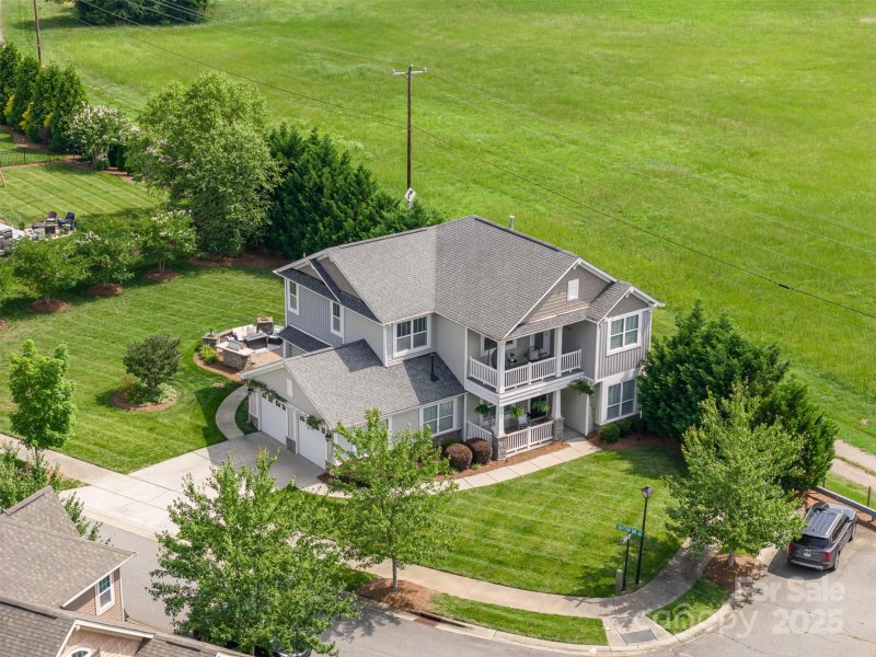 Property image 2 of 14905 Skyscape Drive in Skybrook, Huntersville, NC 28078