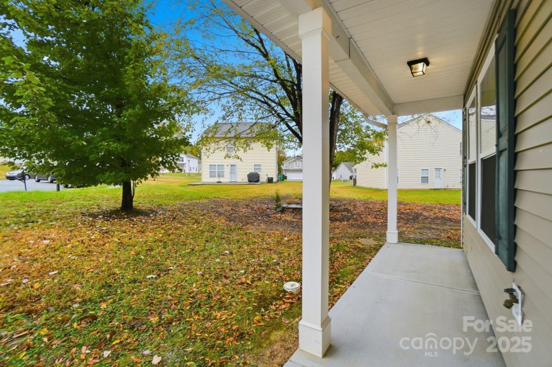 Property image 3 of 1825 Remick Court in Sonoma Village, Charlotte, NC 28214