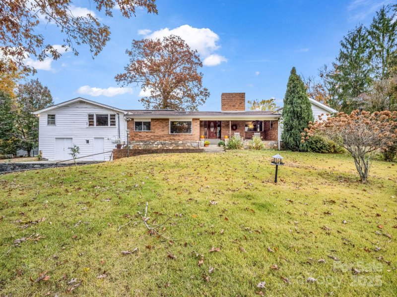 Property image 2 of 52 Loomis Avenue in Biltmore Terrace, Asheville, NC 28803