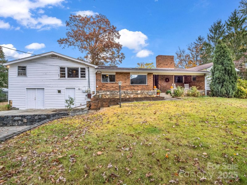 Property image 4 of 52 Loomis Avenue in Biltmore Terrace, Asheville, NC 28803