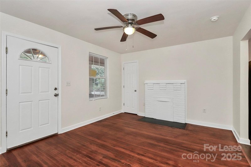 Property image 3 at 2827 Morson Street, Charlotte, NC 28208
