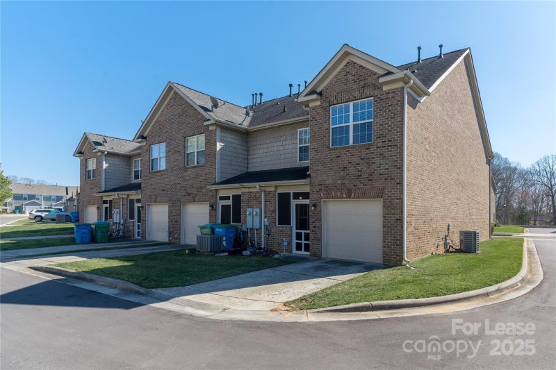 Property image 5 of 5682 Stafford Road in Brookdale Village, Charlotte, NC 28215