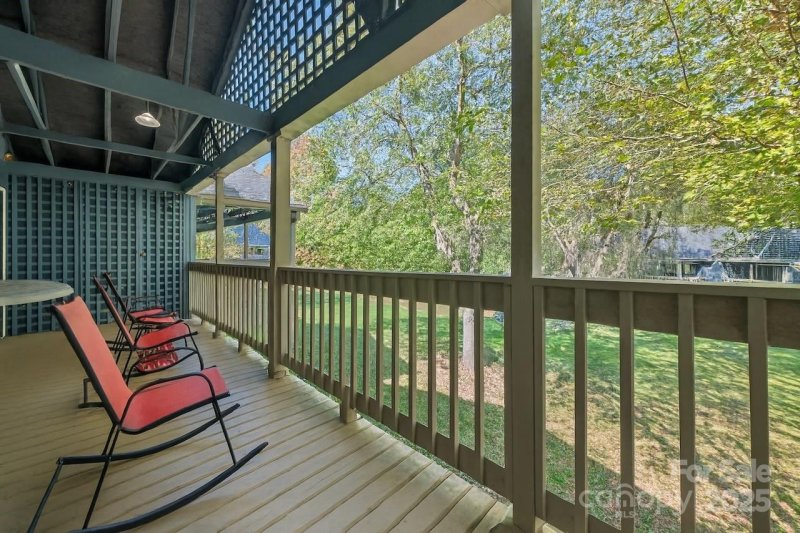 Property image 3 of 109 Tri Vista Drive in Tri Vista Villas, Lake Junaluska, NC 28745