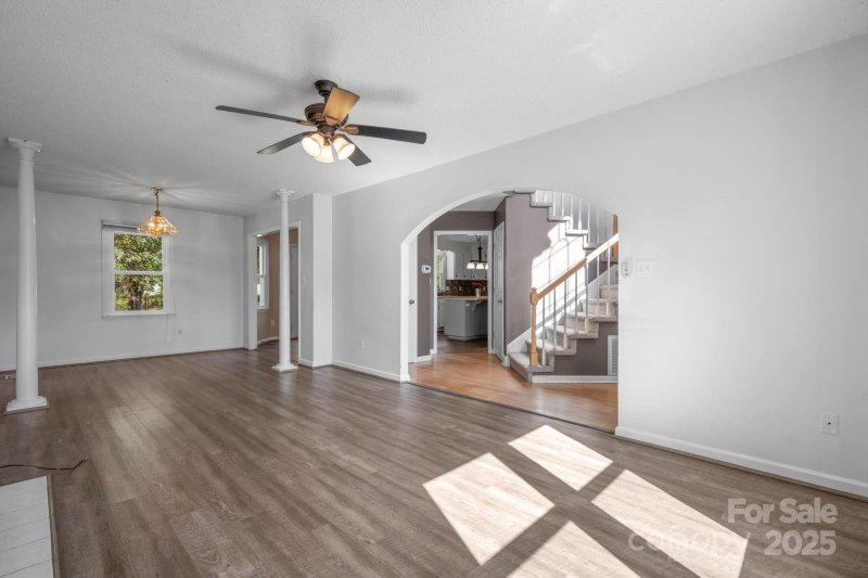 Property image 4 of 712 Painted Feather Lane in Indian Springs, Conover, NC 28613