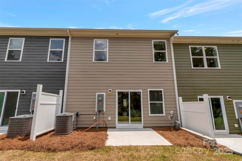 Property image 2 of 7008 Bentz Street in Aberdeen, Charlotte, NC 28269