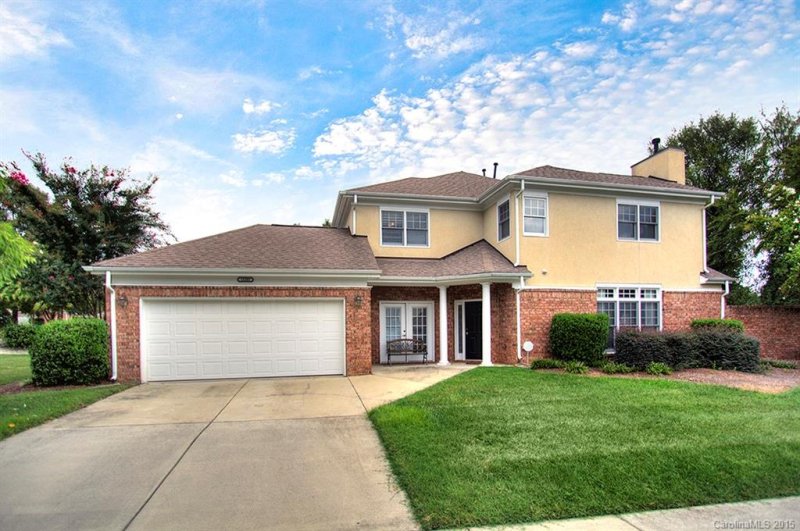 Property image 2 at 11285 Ballanvilla Drive, Charlotte, NC 28277