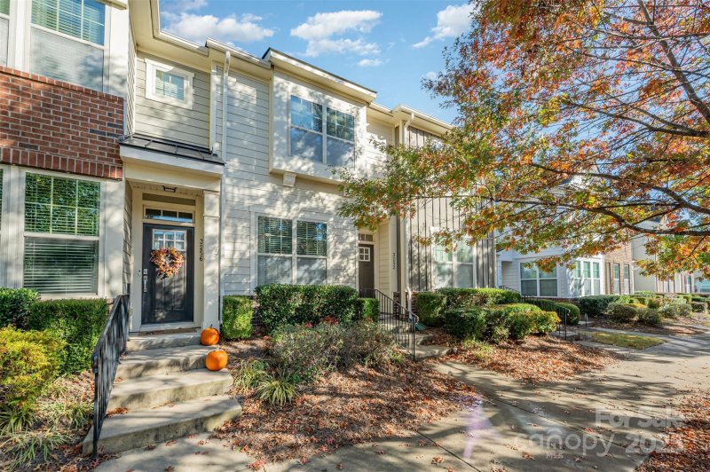 3252 Bending Birch Lane